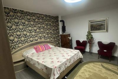 Casă cu 3 camere cu Teren 950 Mp în Central - 2
