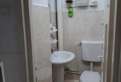 Apartament cu 3 camere pe strada Pepineriei - 9