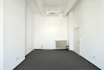 Spatiu Birou de Inchiriat  Metrou Universitate 29 MP Paza 24/7 - 4