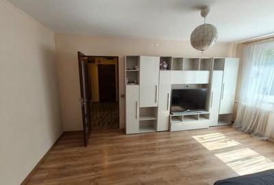 Apartament 3 camere-semidecomandat-zona Drumul Taberei - Favorit - 3