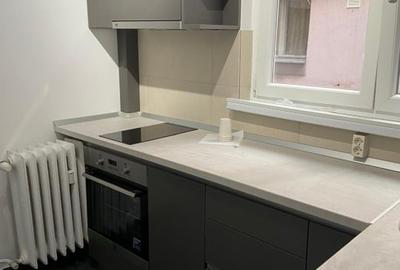 Inchiriez apartament decomandat cu doua camere - zona FAVORIT, de curand renovat - 9