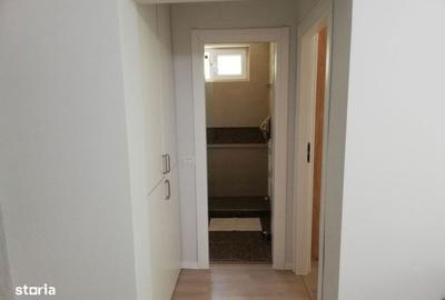 Apartament cu 2 camere semidecomandat, mobilat în Tomis I - 8