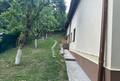 Casă cu 4 camere în Central - 4
