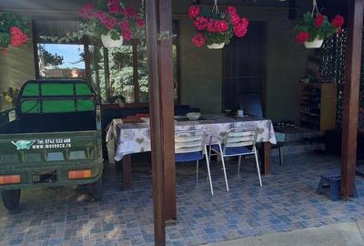 Casă cu 2 camere cu Teren 624 Mp în Central