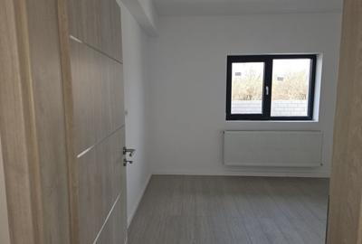 Casă individuală cu 4 camere cu Canalizare în Domnești - 7