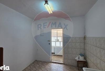 Apartament cu 2 camere decomandat în Vitrometan - 8