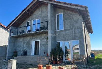 Vila Moderna P+1 La Periferie, 5 Cam., Mobilata si Utilata - Confort si Intimitate. Vila Moderna P+1 La Periferie, 5 Cam., Mobilata si Utilata - Confort si Intimitate. - 2