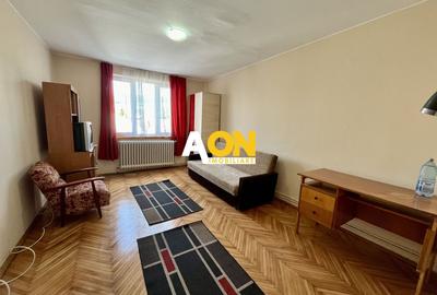Garsonieră decomandată, mobilată în Cetate