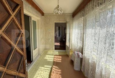 Casă cu 3 camere cu Teren 2800 Mp în Central - 2