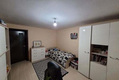 2 Case in oglinda - 5