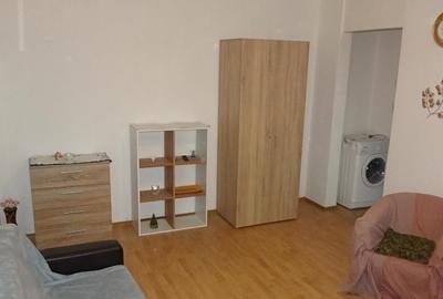 Apartament cu 2 camere semidecomandat în Sud
