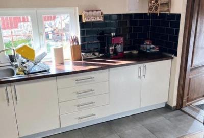 Cabana cu 4 dormitoare, foisor, ciubar, Statiunea Muntele Ba - 35