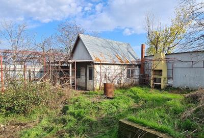 Teren 365mp Vidra-Copaceni cu 2 case, fundatie, fosa, beci, put - 1