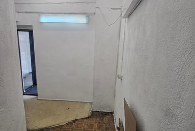 Spațiu comercial, de 23 mp, în P-ța Romană