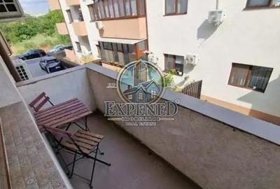 Garsonieră decomandată în Titan