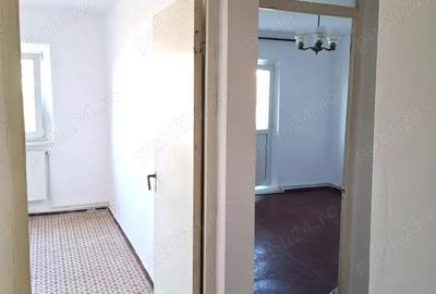 Comision cumparator 0%, 3 camere, decomandat , str. Viitorului - 8