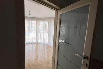 Casă individuală cu 4 camere cu Canalizare în Central - 11