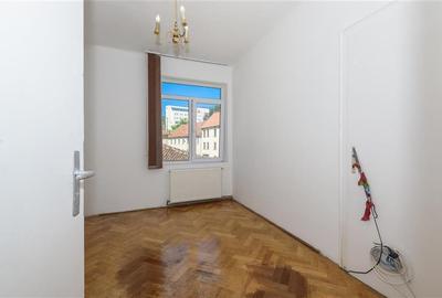 Apartament cu 3 camere decomandat în Centrul Istoric - 14
