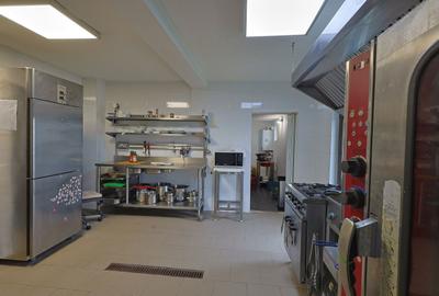 Casă cu 4 camere în Central - 4