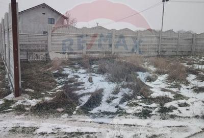 Teren de 413 mp, în Pielești