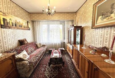 APARTAMENT CU 3 CAMERE | DE INCHIRIAT | PIATA 1 DECEMBRIE - 6
