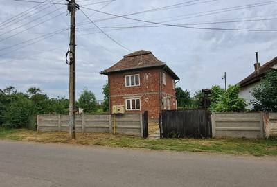 Casă cu 4 camere în Războieni-Cetate - 5