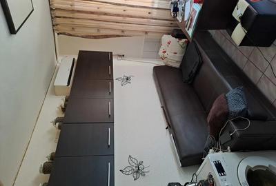 Vanzare garsoniera 32mp..zona Scoala 7 - 2