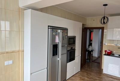 Moara Vlasiei, Particular, unica in zona, vila cu 9 camere, 7 bai, 2 garaje - 11