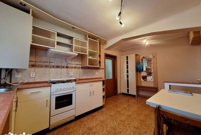 Apartament cu 2 camere semidecomandat, mobilat în Circumvalațiunii - 2