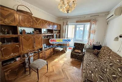 Apartament cu 3 camere semidecomandat, mobilat în Baraolt - 1