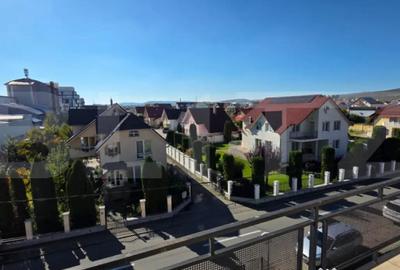 Apartament cu 3 camere decomandat în Central - 12