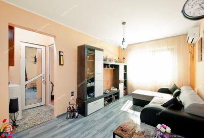 Apartament cu 3 camere semidecomandat, mobilat în Micro 21