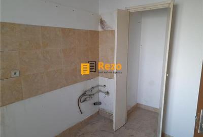 PANTELIMON MORARILOR, PARCUL FLORILOR, 87 MP DECOMANDAT, BLOC 1975 PANTELIMON MORARILOR, PARCUL FLORILOR, 87 MP DECOMANDAT, BLOC 1975 - 11