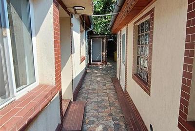 Casă individuală cu 5 camere cu Canalizare în Central - 4