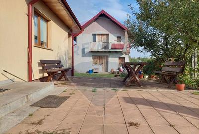 Casă individuală cu 7 camere în Sărata (Sărata)