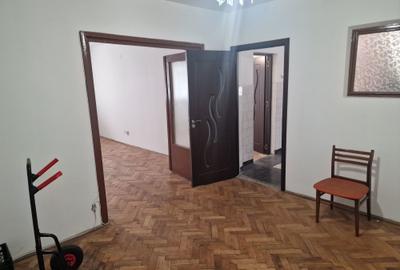 Apartament cu 3 camere semidecomandat în Mărăței - 2
