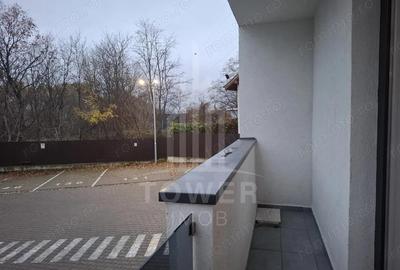 Apartament cu 3 camere decomandat în Turnișor