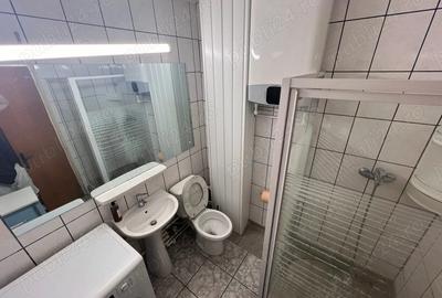 Apartament cu 3 camere semidecomandat în Vitan - 1