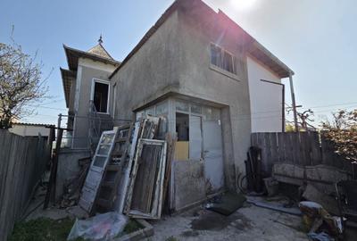 Casă cu 5 camere cu Teren 213 Mp în Carierei - 3