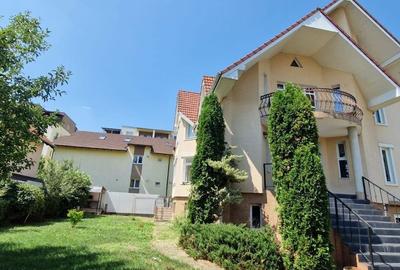 Casă cu 4 camere în Vulcan - 1