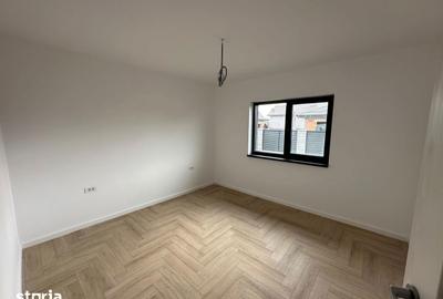 Casă cu 4 camere cu Teren 400 Mp în Clinceni