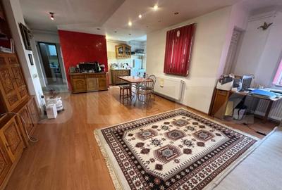 Apartament 3 camere, zona Centrul Multifunctional - 1