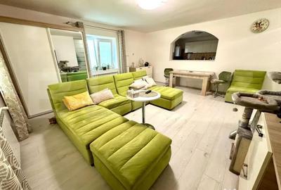 Casă cu 5 camere cu Teren 660 Mp în Micești - 3