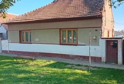 Casă cu 3 camere cu Teren 1433 Mp în Șimand