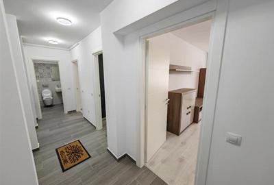 Apartament cu 2 camere decomandat, mobilat în Tractorul - 3