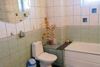 Apartament cu 4 camere decomandat în Central - 2