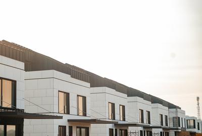 Casă individuală cu 5 camere în Corbeanca