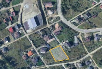 Teren de 900 mp, în Jelna