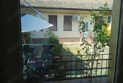 De vanzare apartament 3 camere zona Balcescu - 1