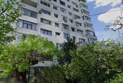 Apartament cu 3 camere semidecomandat, mobilat în Central - 14